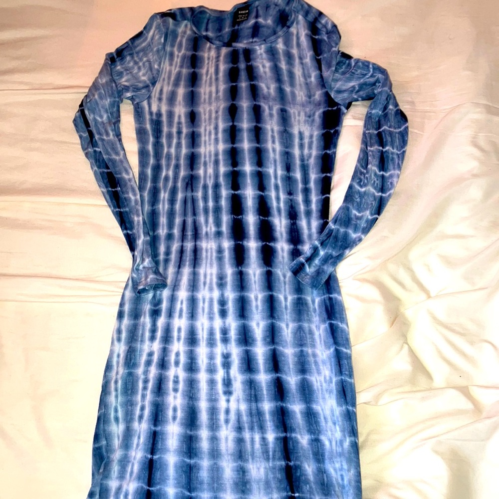 Illusion Figure Hugging Blue Long-Sleeve Midi Dress